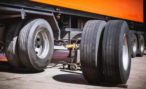 Change-Commercial-Truck-Tires